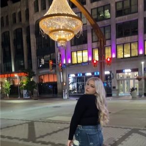 Meet your Posher, Michaela